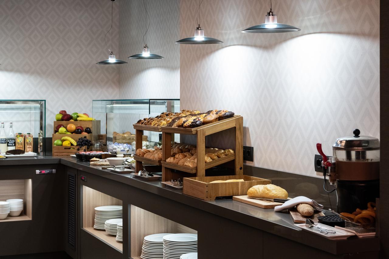 Hotel Catalonia Gran Via 4*
